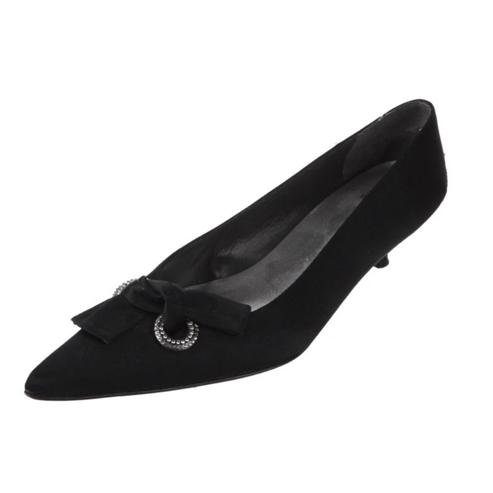 STUART WEITZMAN Satin Crystal Embezzlements Pump